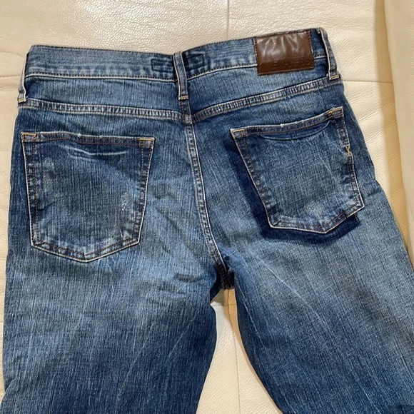 NEW MENS EXPRESS BLUE JEANS WITH STRETCH SLIM SIZE 31”X34” DISTRESSED PATCHES - Picture 8 of 9